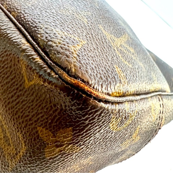 ✨ Vintage Louis Vuitton Monogram Trousse Toilette 28 Cosmetic Bag - Picture 10 of 17